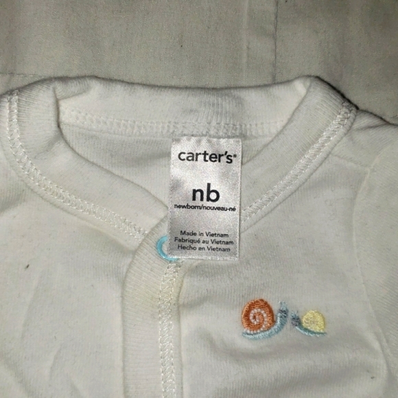 Carter's Newborn Outfit - Two Pieces - Picture 3 of 3